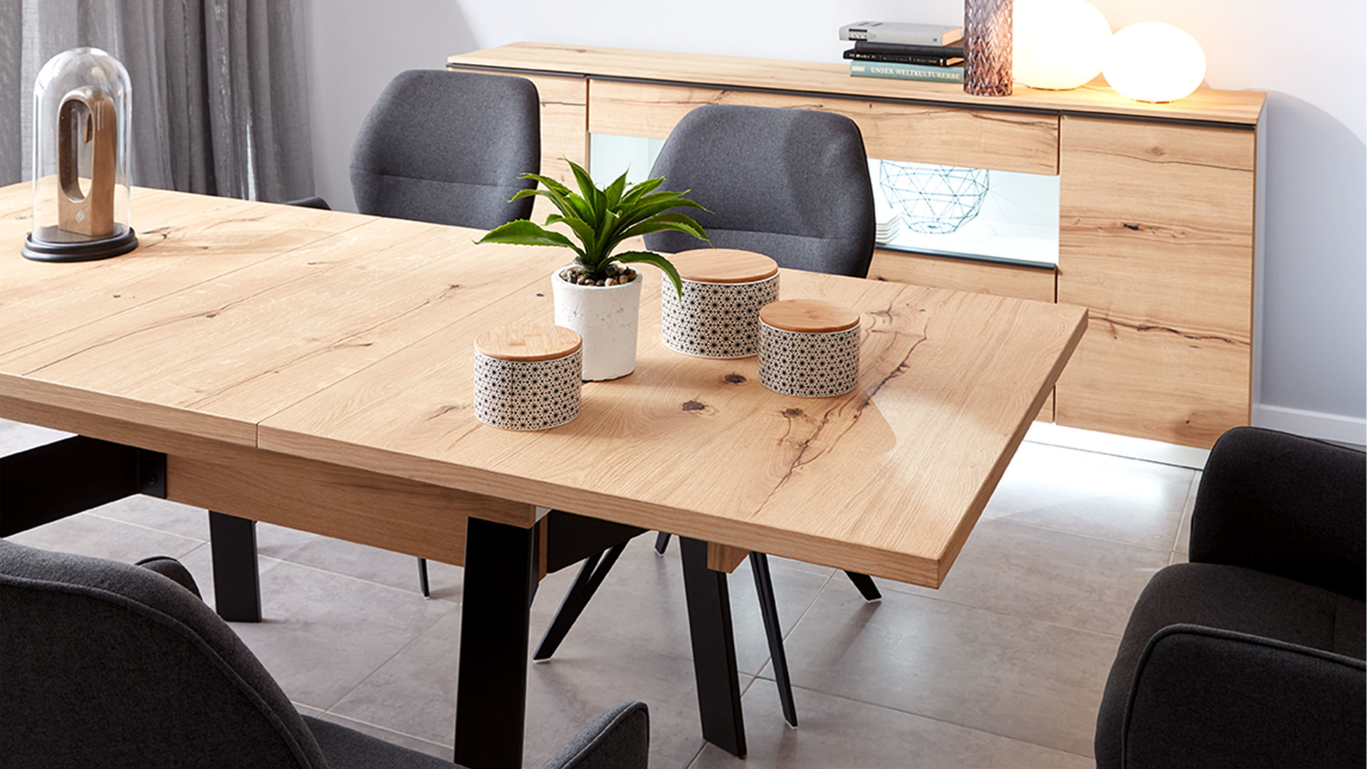 Interliving Wohnzimmer Serie 2103 – Esstisch, schieferschwarzer Lack & Asteiche – ca. 160 x 90 cm Interliving Wohnzimmer Serie 2103 – Esstisch, schieferschwarzer Lack & Asteiche – ca. 160 x 90 cm